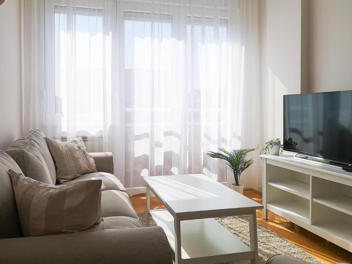 Filinhome Papa Suite 4 Novi Sad Exteriör bild