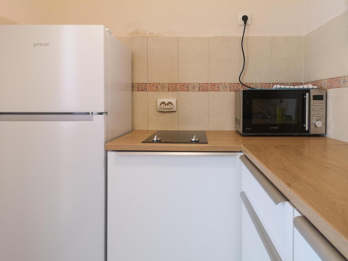 Filinhome Papa Suite 4 Novi Sad Exteriör bild